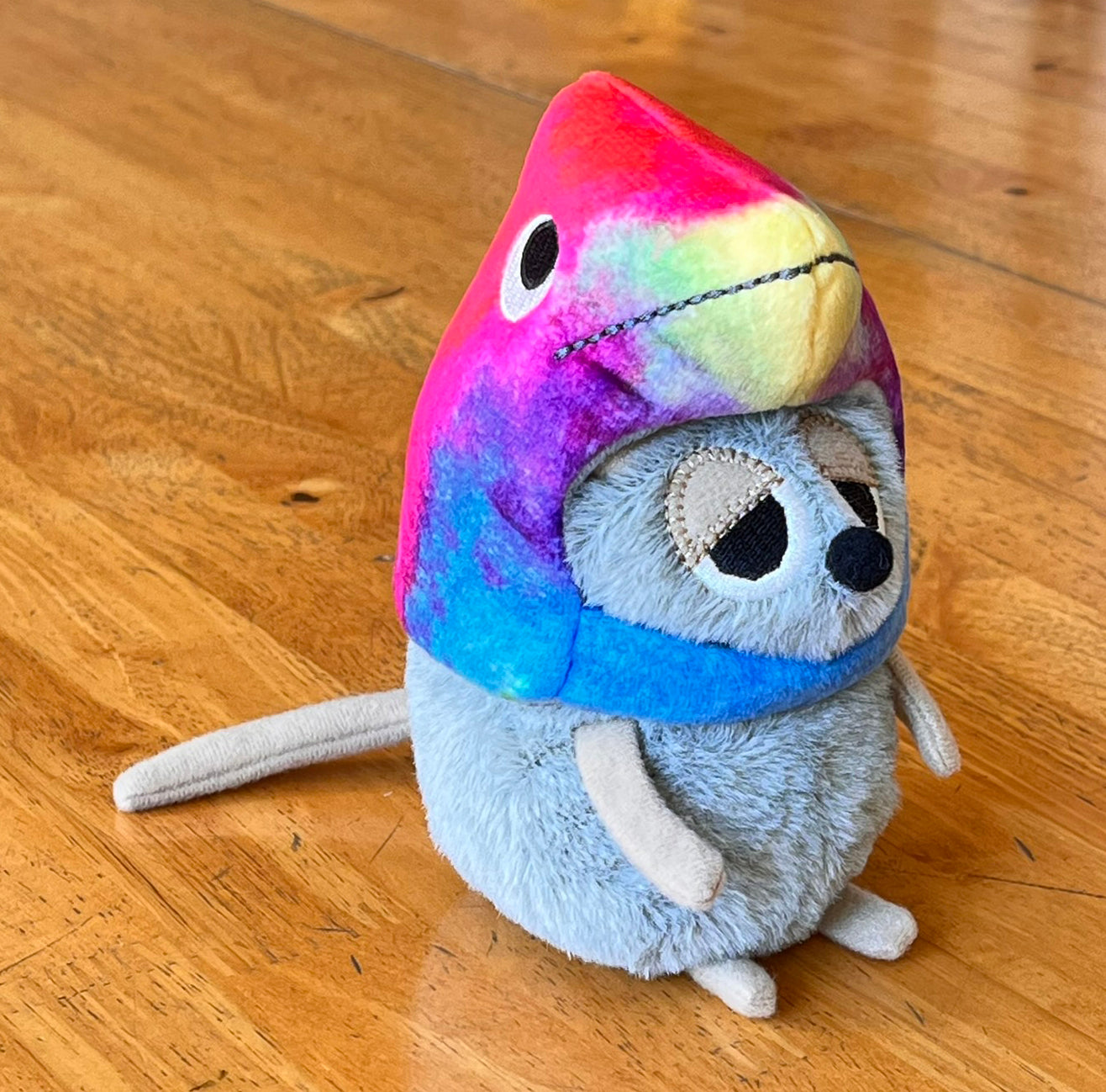 フレデリック　変身　カメレオン